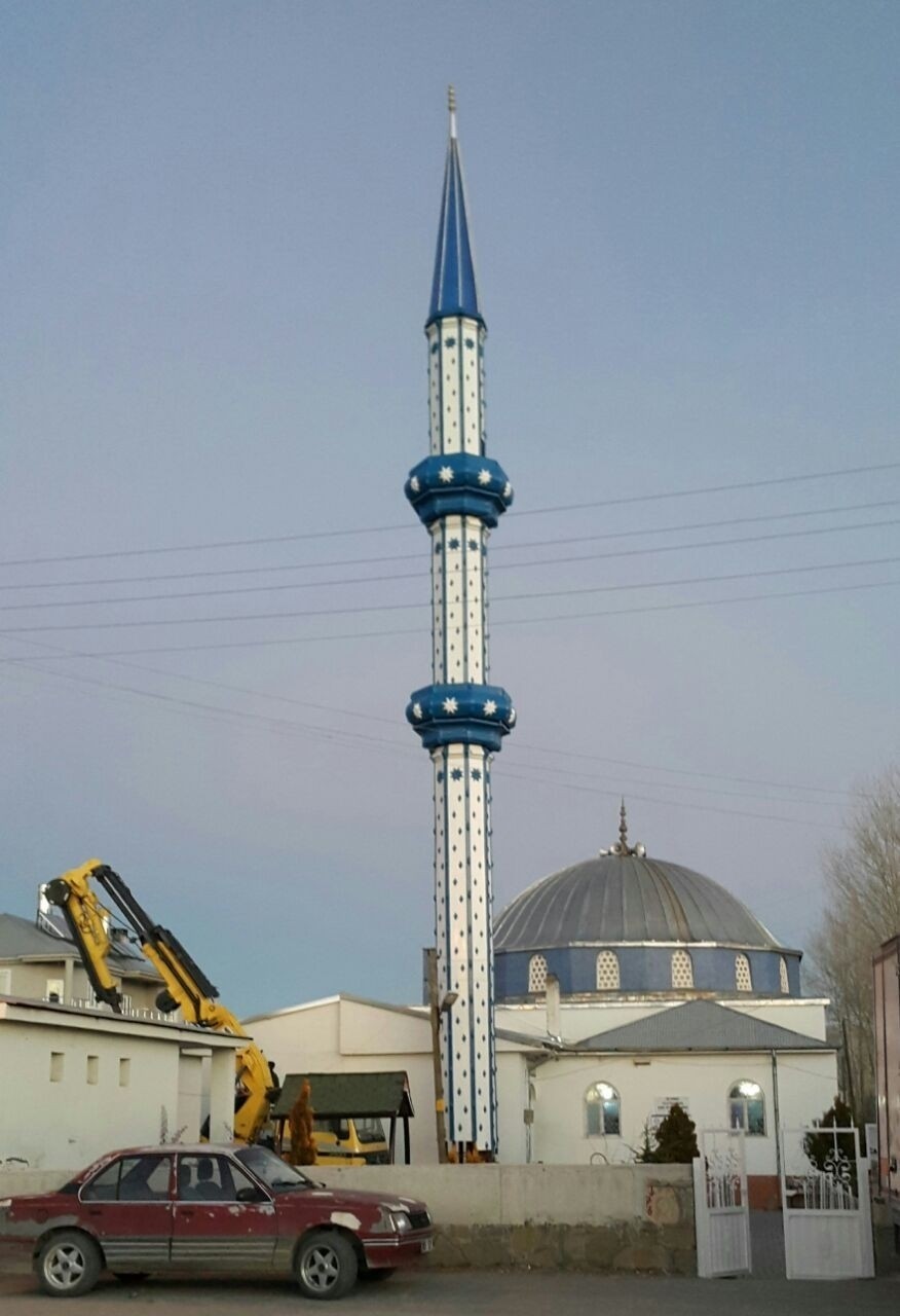 Çelik Minare Çeşitli